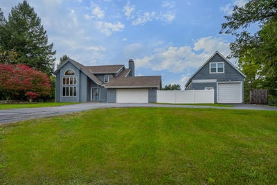 /international/us/4155-hagar-shore-road-coloma-mi-110120112687/