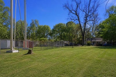 /international/us/1235-e-north-street-kilgore-tx-110109002687/