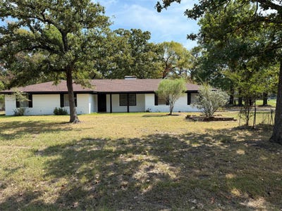 /international/us/1-oakridge-circle-star-harbor-tx-110107885988/