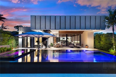 /international/us/8055-noremac-ave-miami-beach-fl-110103671457/