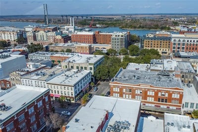 /international/us/110-barnard-street-savannah-ga-110105879309/