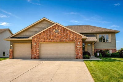 /international/us/1324-augusta-drive-mankato-mn-110108724229/