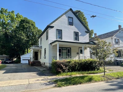 /international/us/45-hunter-street-glens-falls-ny-110109217466/