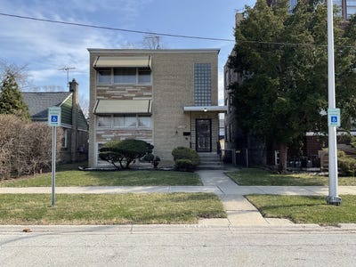 /international/us/13839-s-state-street-riverdale-il-110106603345/