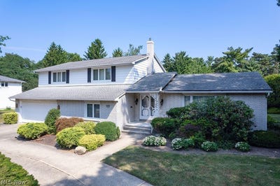 /international/us/25451-hilltop-drive-beachwood-oh-110109723841/