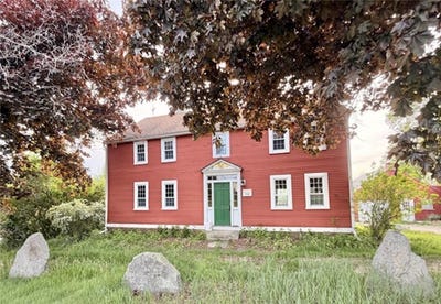 /international/us/217-portsmouth-avenue-stratham-nh-110108490214/