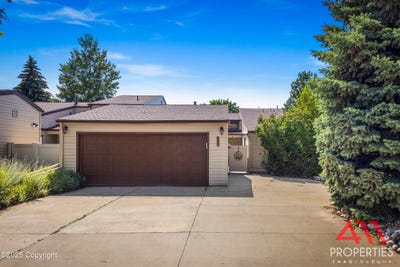 /international/us/908-woodland-ave-gillette-wy-110100895139/