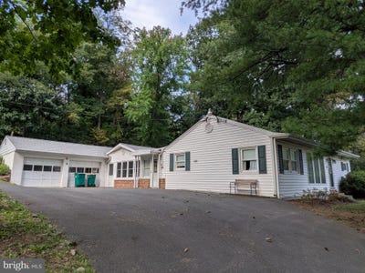 /international/us/936-belle-vista-drive-enola-pa-110120421929/