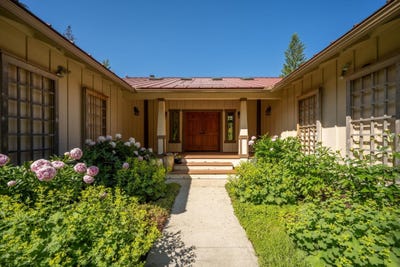 /international/us/433873-highway-20-newport-wa-110107193849/