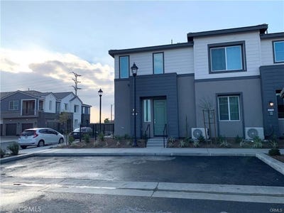 /international/us/4274-s-montoya-paseo-ontario-ca-110108548679/