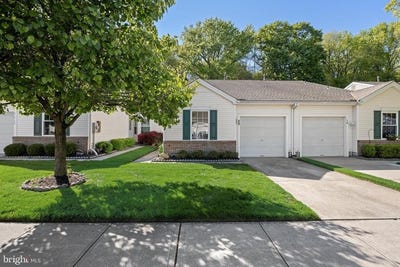/international/us/20-peppergrass-drive-n-mt-laurel-nj-110107831701/