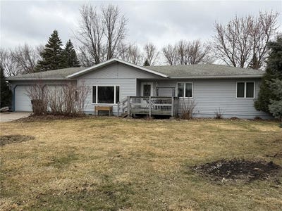/international/us/1002-6th-avenue-n-wheaton-mn-110106812644/
