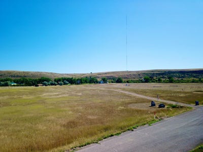 /international/us/167-dune-drive-great-falls-mt-110106847501/