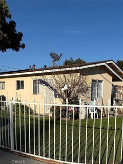 /international/us/22438-claretta-hawaiian-gardens-ca-110105982785/