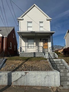 /international/us/211-s-allen-ave-donora-pa-110106252010/