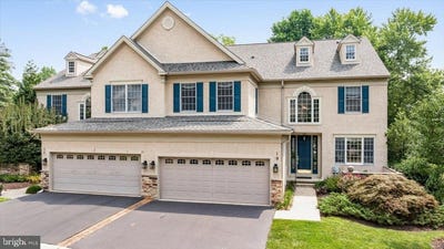 /international/us/19-morgan-hill-drive-doylestown-pa-110101427023/