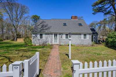 /international/us/10-park-lane-brewster-ma-110107629990/
