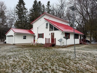 /international/us/n4909-state-street-leopolis-wi-110106613064/