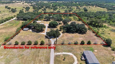 /international/us/158-river-valley-road-rio-frio-tx-110119900909/