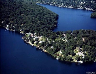 /international/us/64-lillian-road-mahopac-ny-110108716142/