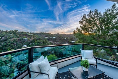 /international/us/3651-alta-mesa-drive-studio-city-ca-110097332720/?lang=de