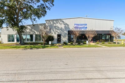 /international/us/1621-29th-avenue-gulfport-ms-110103651855/
