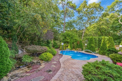 /international/us/62-laurel-drive-smithtown-ny-110097891250/