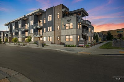 /international/us/4340-e-haystack-st-boise-id-110097972672/