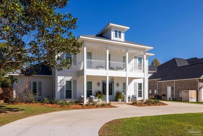 /international/us/1806-e-hernandez-st-pensacola-fl-110106474765/