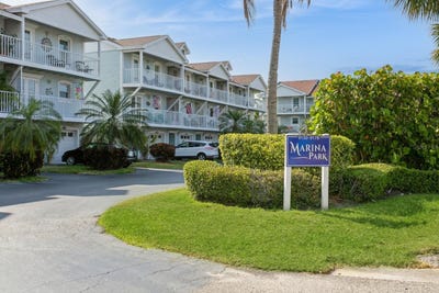/international/us/9166-blind-pass-road-st-pete-beach-fl-110091925372/