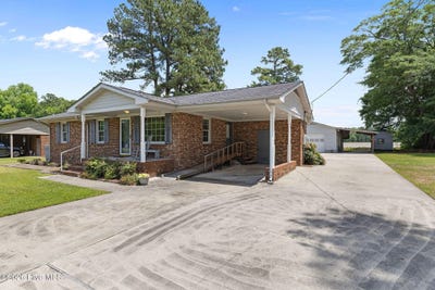 /international/us/1905-hullwood-drive-kinston-nc-110108098199/