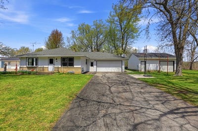 /international/us/3288-oakridge-road-neenah-wi-110107798744/