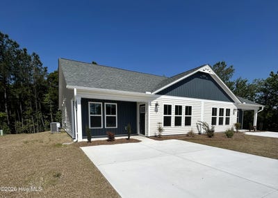 /international/us/502-cove-drive-newport-nc-110106918199/