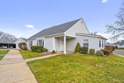 /international/us/142-providence-way-monroe-nj-110104126683/