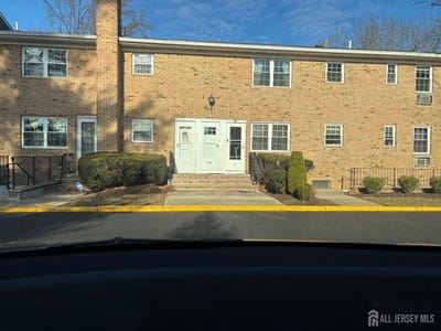 /international/us/363-cranbury-road-east-brunswick-nj-110105530881/