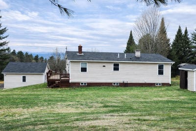 /international/us/623-e-village-road-waterford-vt-110107286477/