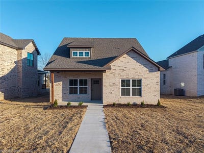 /international/us/6809-fir-st-fort-smith-ar-110107797121/