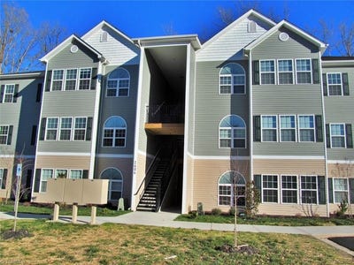 /international/us/2606-pennoak-way-greensboro-nc-110108443404/