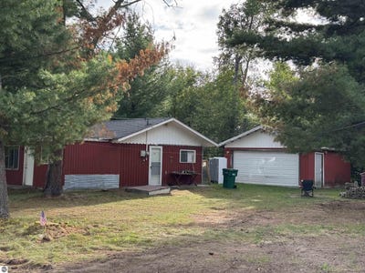 /international/us/5354-wildwood-drive-prescott-mi-110119948166/