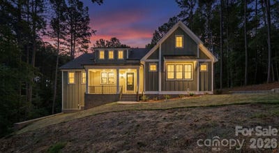 /international/us/6774-kingfisher-court-denver-nc-110120425132/