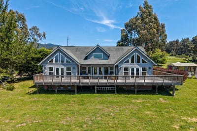 /international/us/43700-creamery-lane-manchester-ca-110107664261/