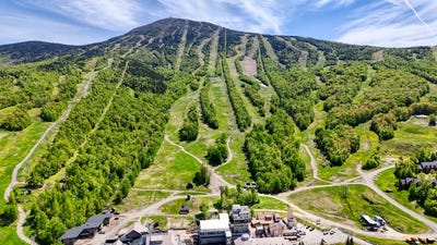 /international/us/3027-main-street-carrabassett-valley-me-110100053845/