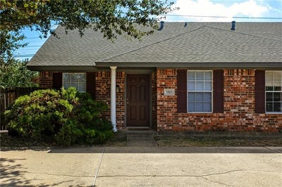 /international/us/3604-3606-hollyhock-street-college-station-tx-110103238344/