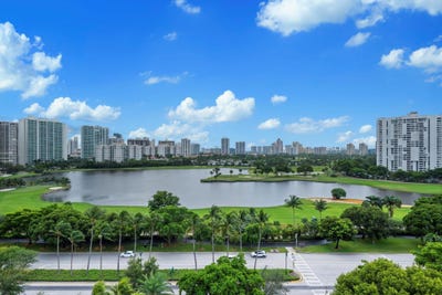 /international/us/3625-n-country-club-drive-aventura-fl-110106476086/