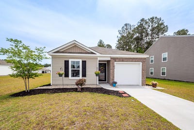 /international/us/506-shady-maple-street-moncks-corner-sc-110107859108/