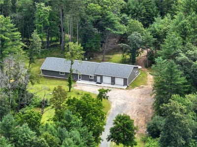/international/us/w10362-lower-lake-drive-merrillan-wi-110101119143/