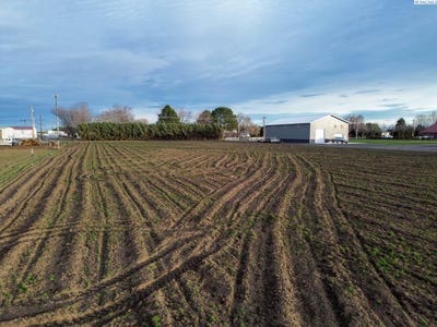 /international/us/lake-road-lot-3-burbank-wa-110104236117/