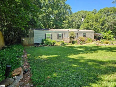 /international/us/119-twin-oaks-drive-easley-sc-110108498376/