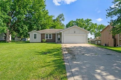 /international/us/15629-klamm-street-basehor-ks-110108549068/