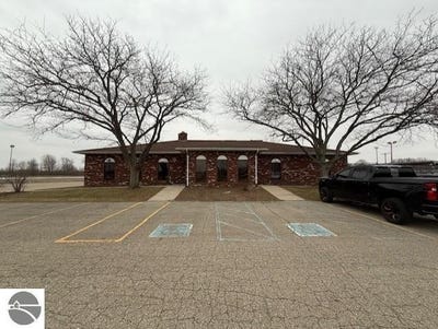 /international/us/5556-m-21-st-johns-mi-110106692267/